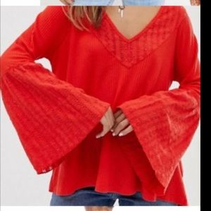 Free People Vermillion Bell sleeve V neck Blouse. Small